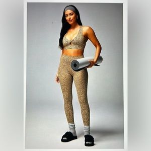 NWT- Fabletics PureLuxe HW Pocket Full length Legging- ABSTRACT CHEETAH (27”)